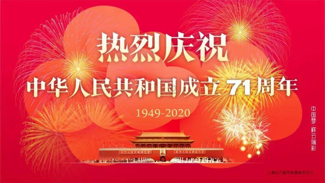 男孩吃鸡腿